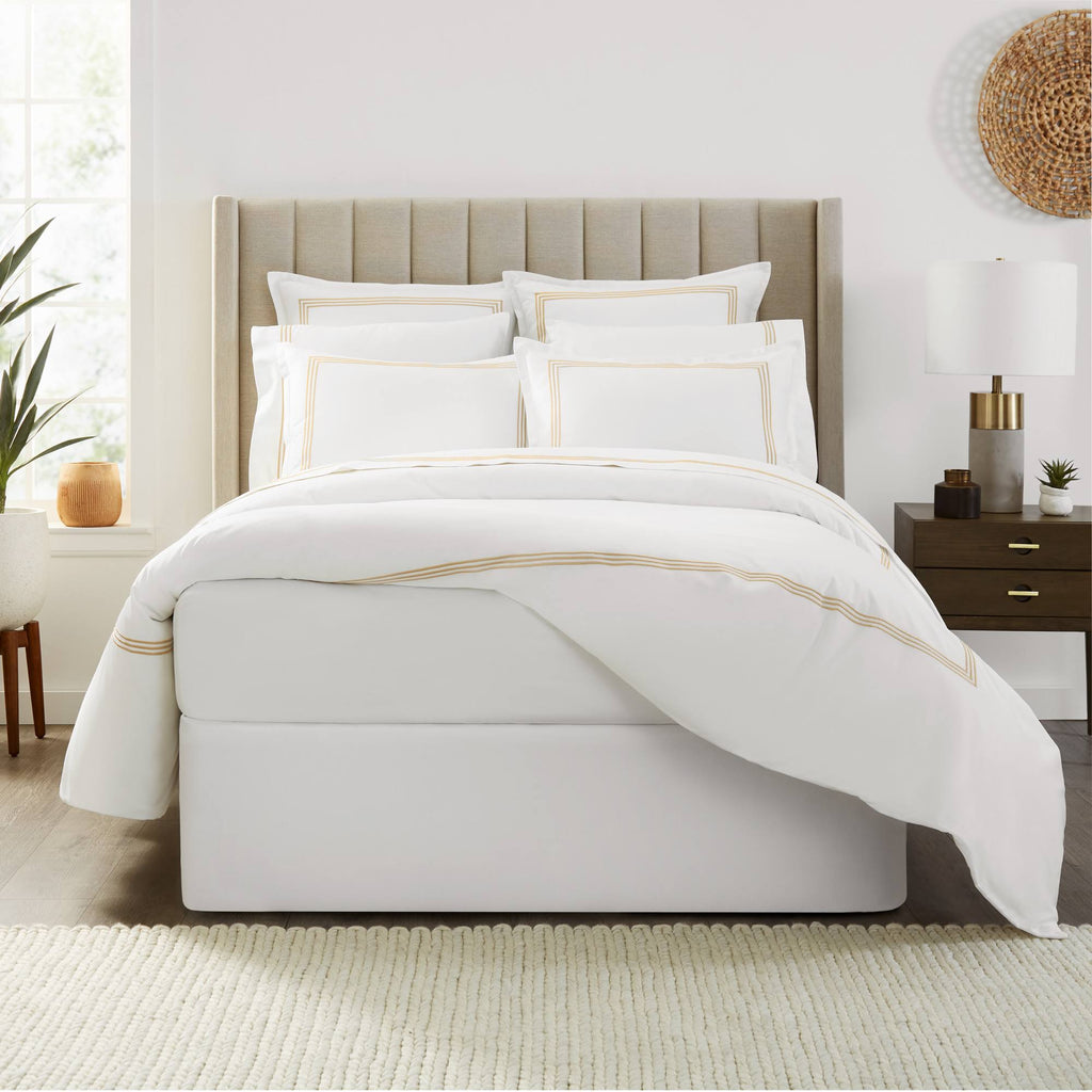 Queen White Bed Wrap J16464