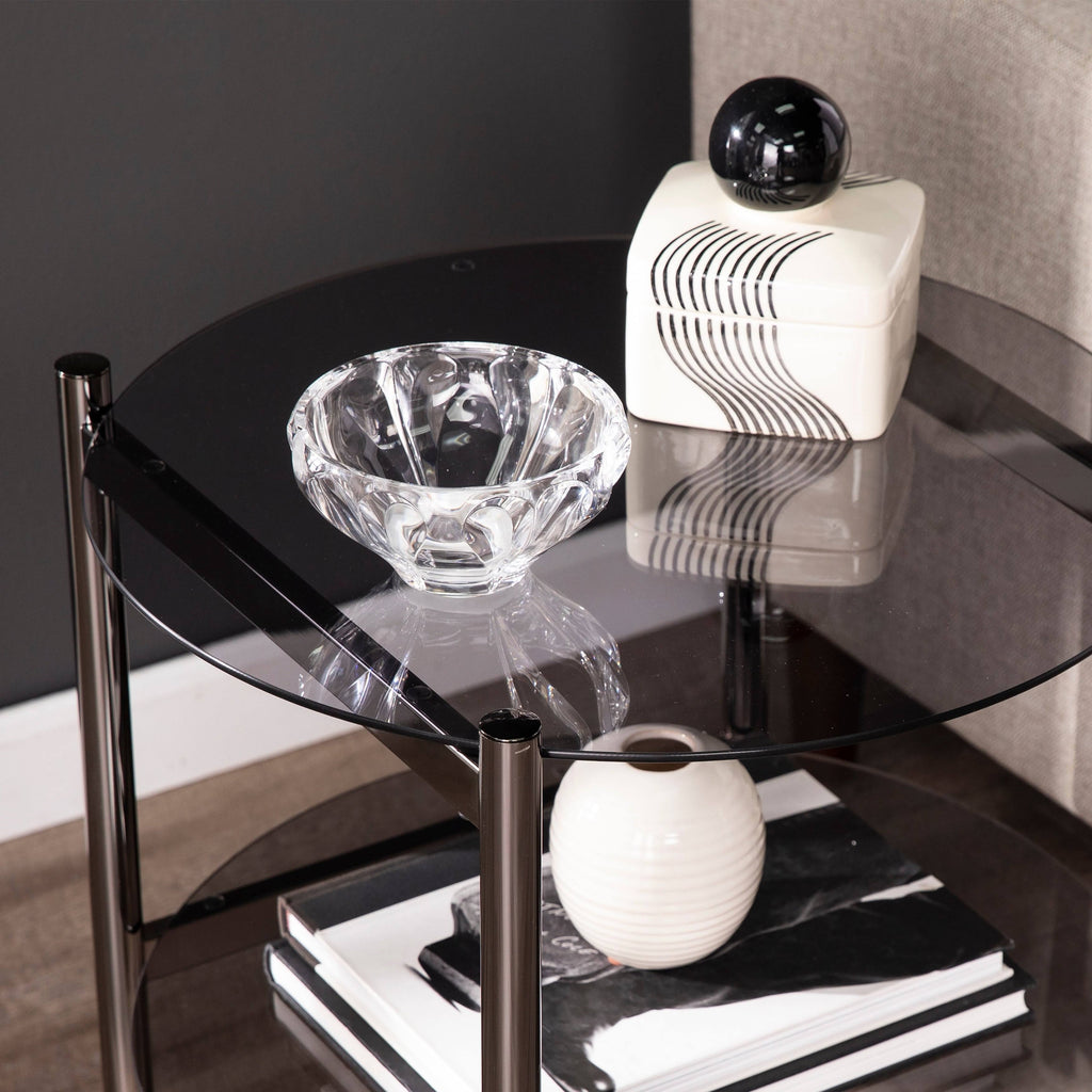 Round End Table with Glass Top I669