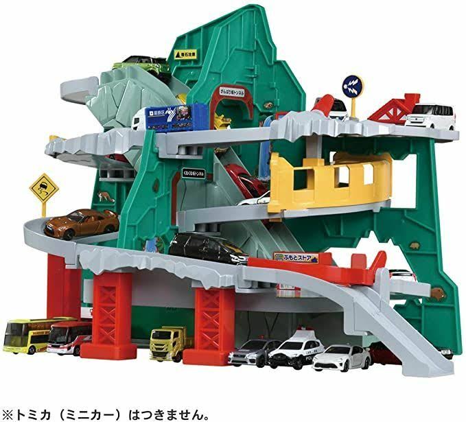 Tomica World Go Through Tunnel Mountain Climbing Drive V7470