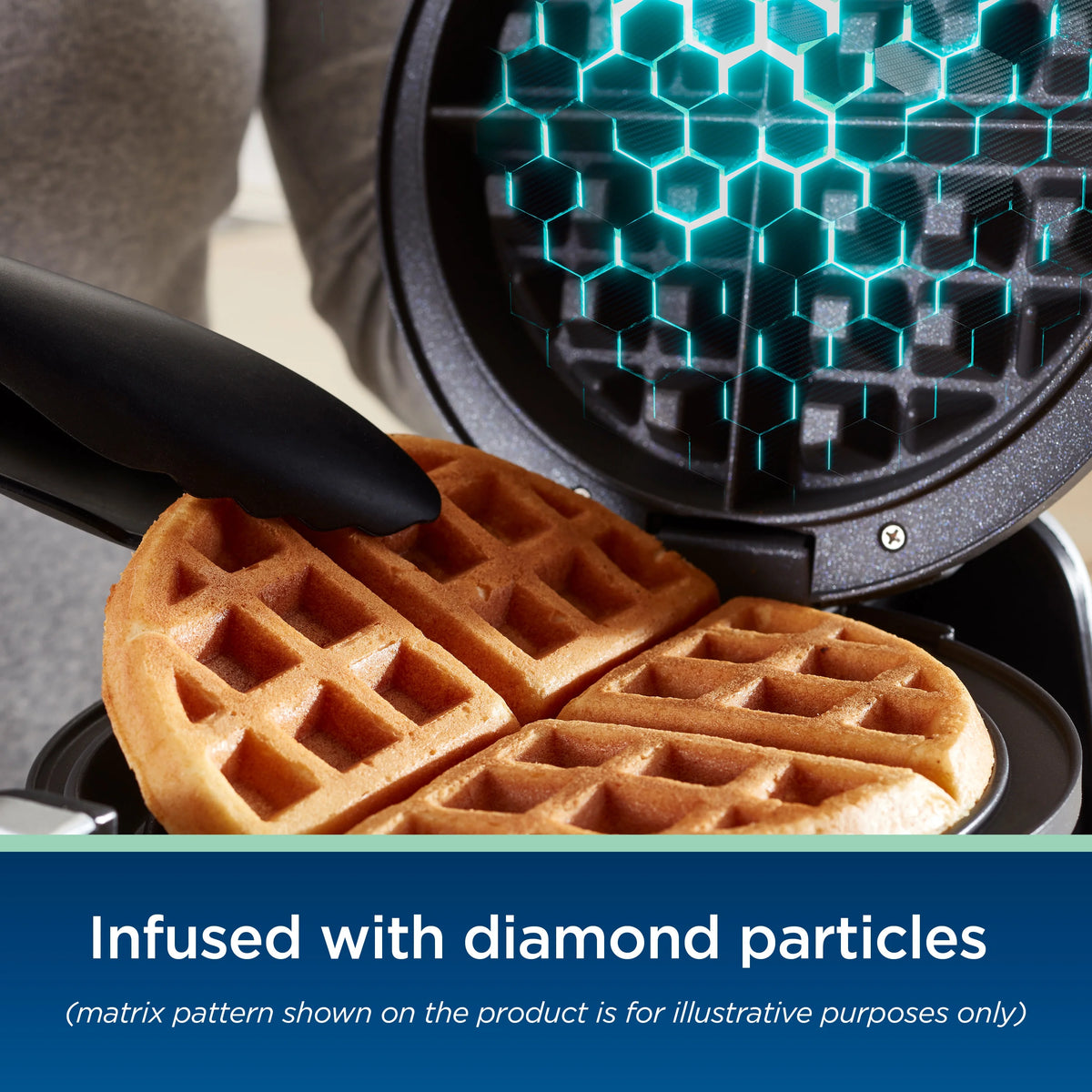 Nonstick Flip Waffle Maker M931433