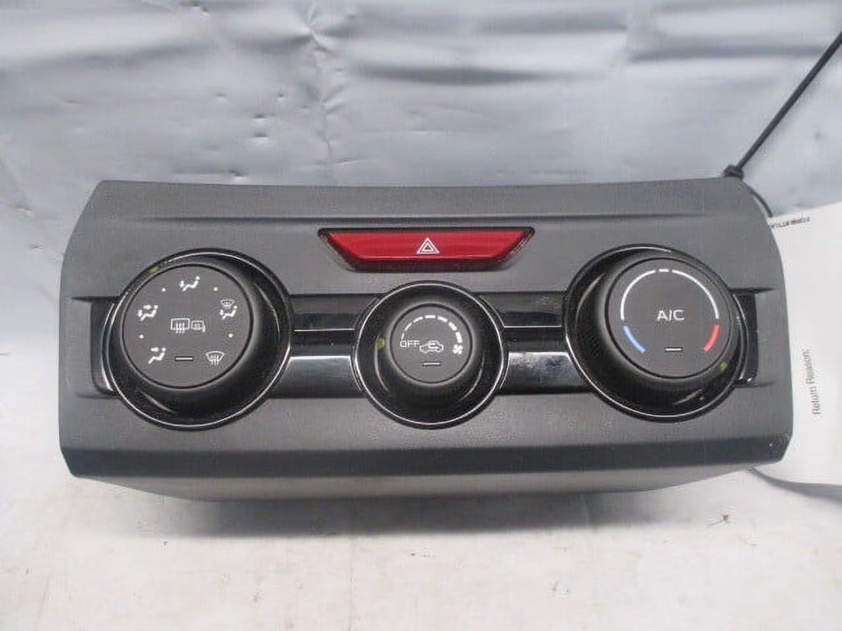 Pre-Owned Subaru Impreza AC Heater Temperature Control Unit D49904