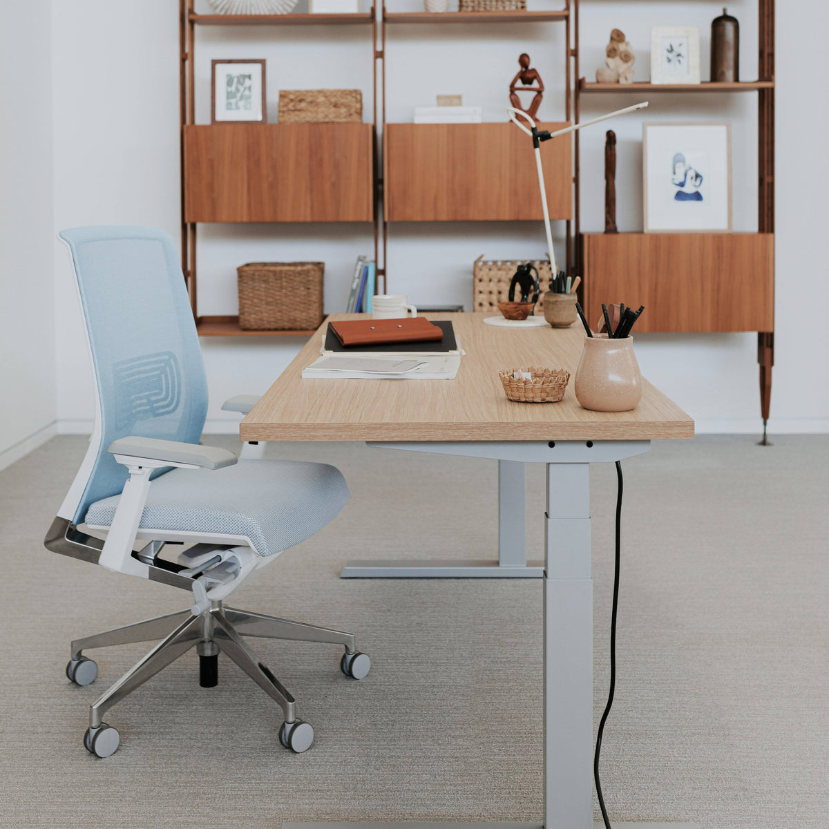 Fog Office Chair with Height Adjustable Arms Q5776