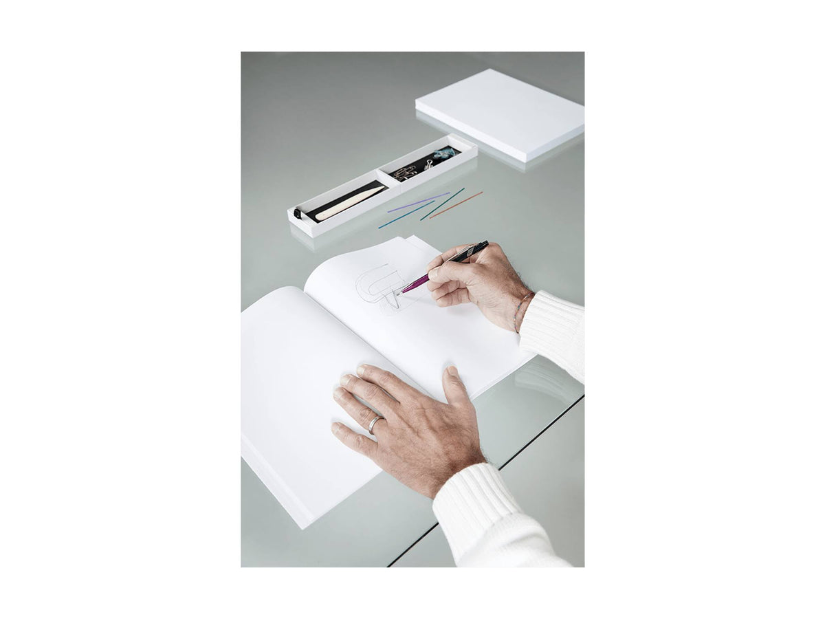 Plum Limited Edition Fixpencil G457