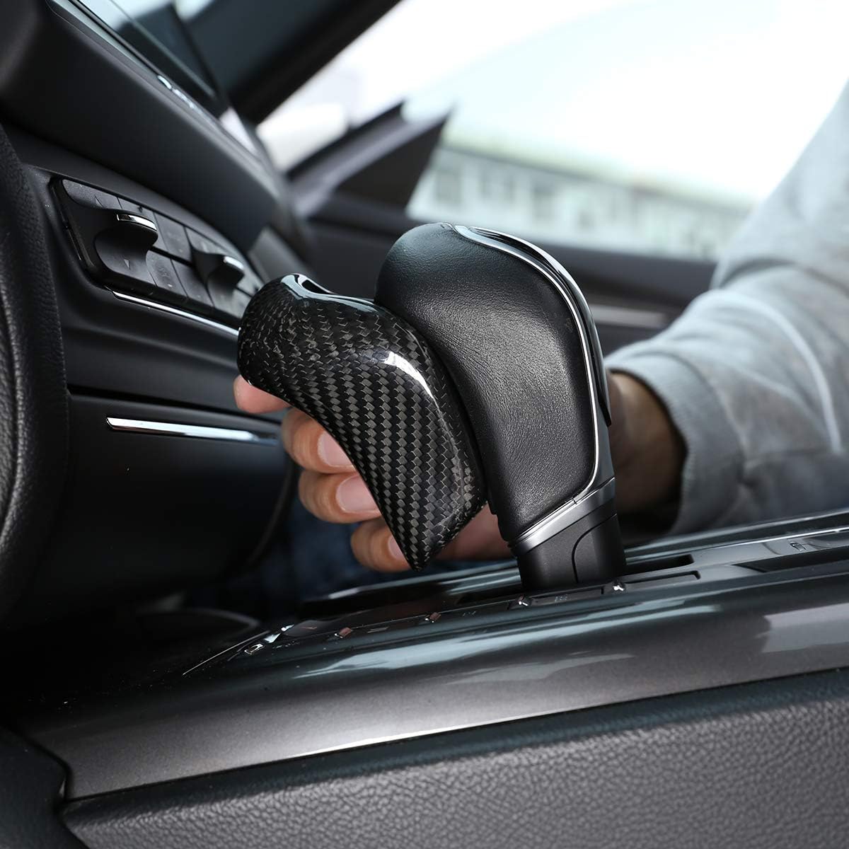 Real Carbon Fiber Gear Shift Knob Head Cover (Black) U860