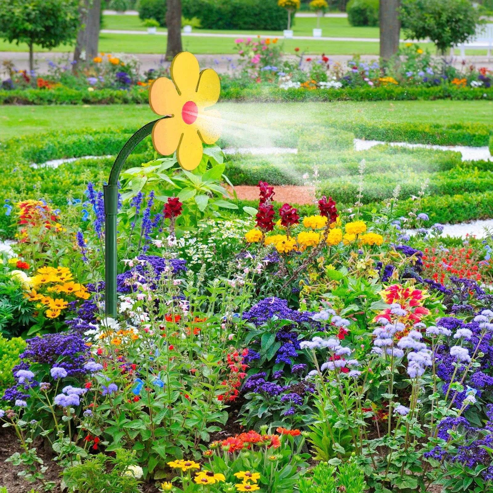 Crazy Flower Shaped 720° Rotating Garden Sprinkler V143935
